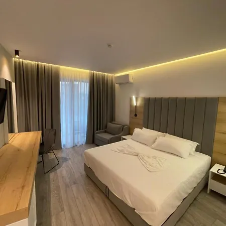 Ebbi Hotel Dhërmi