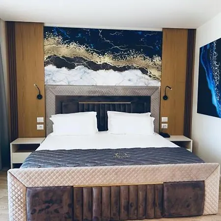 Ebbi Hotel 4* Dhërmi