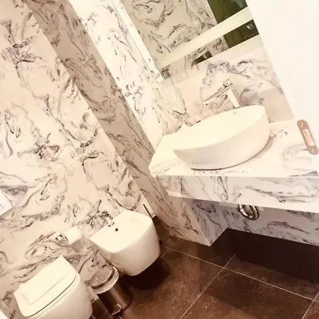 Ebbi Hotel 4*